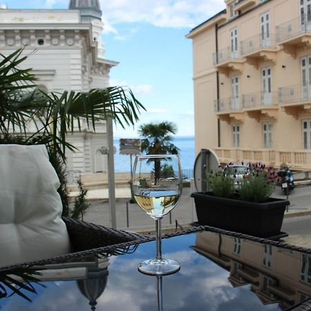 Superior Seaview Apartment Опатія Екстер'єр фото