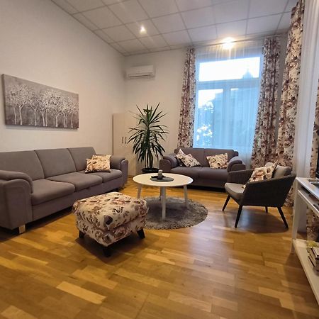 Superior Seaview Apartment Опатія Екстер'єр фото
