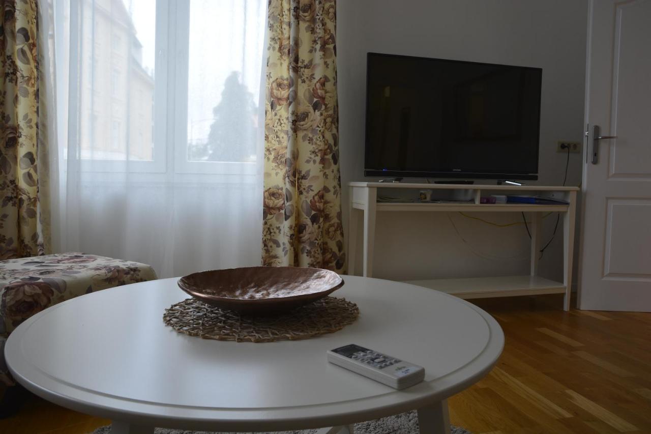Superior Seaview Apartment Опатія Екстер'єр фото