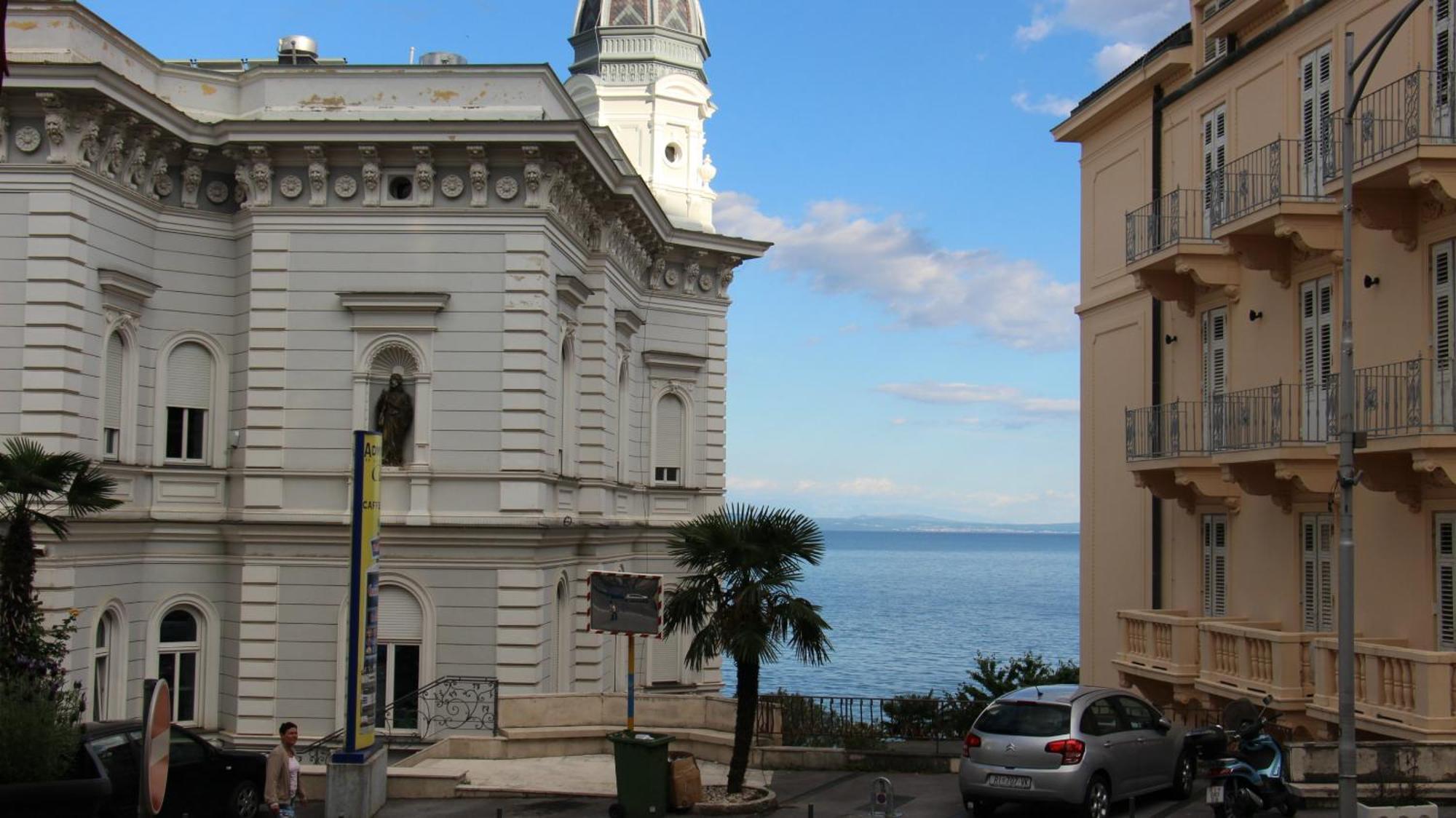 Superior Seaview Apartment Опатія Екстер'єр фото