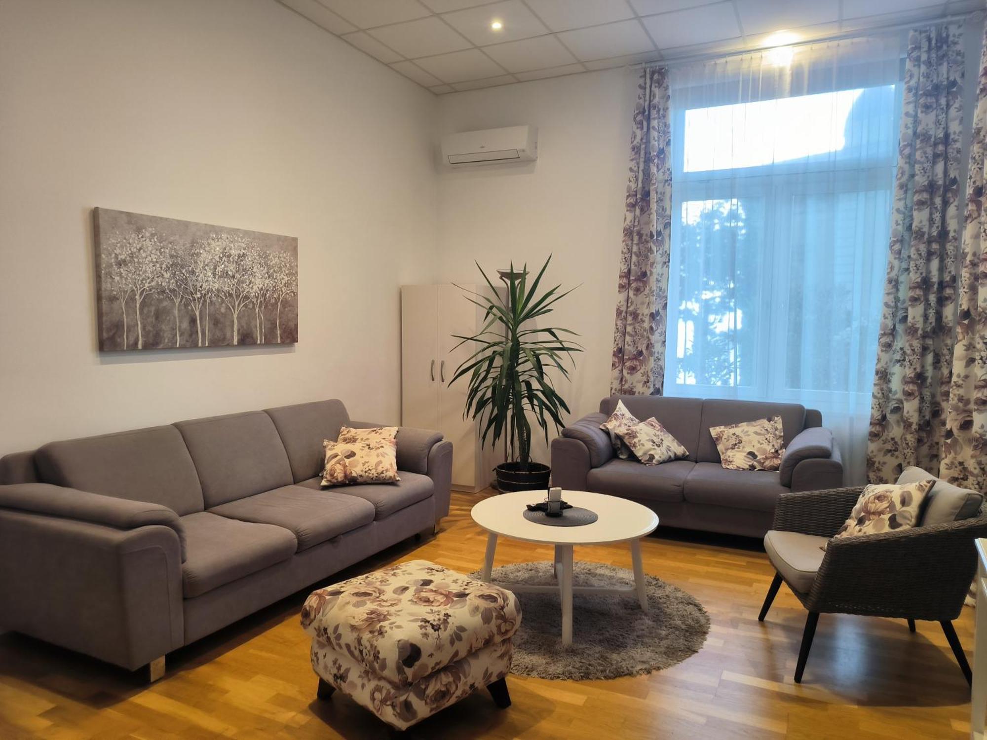 Superior Seaview Apartment Опатія Екстер'єр фото