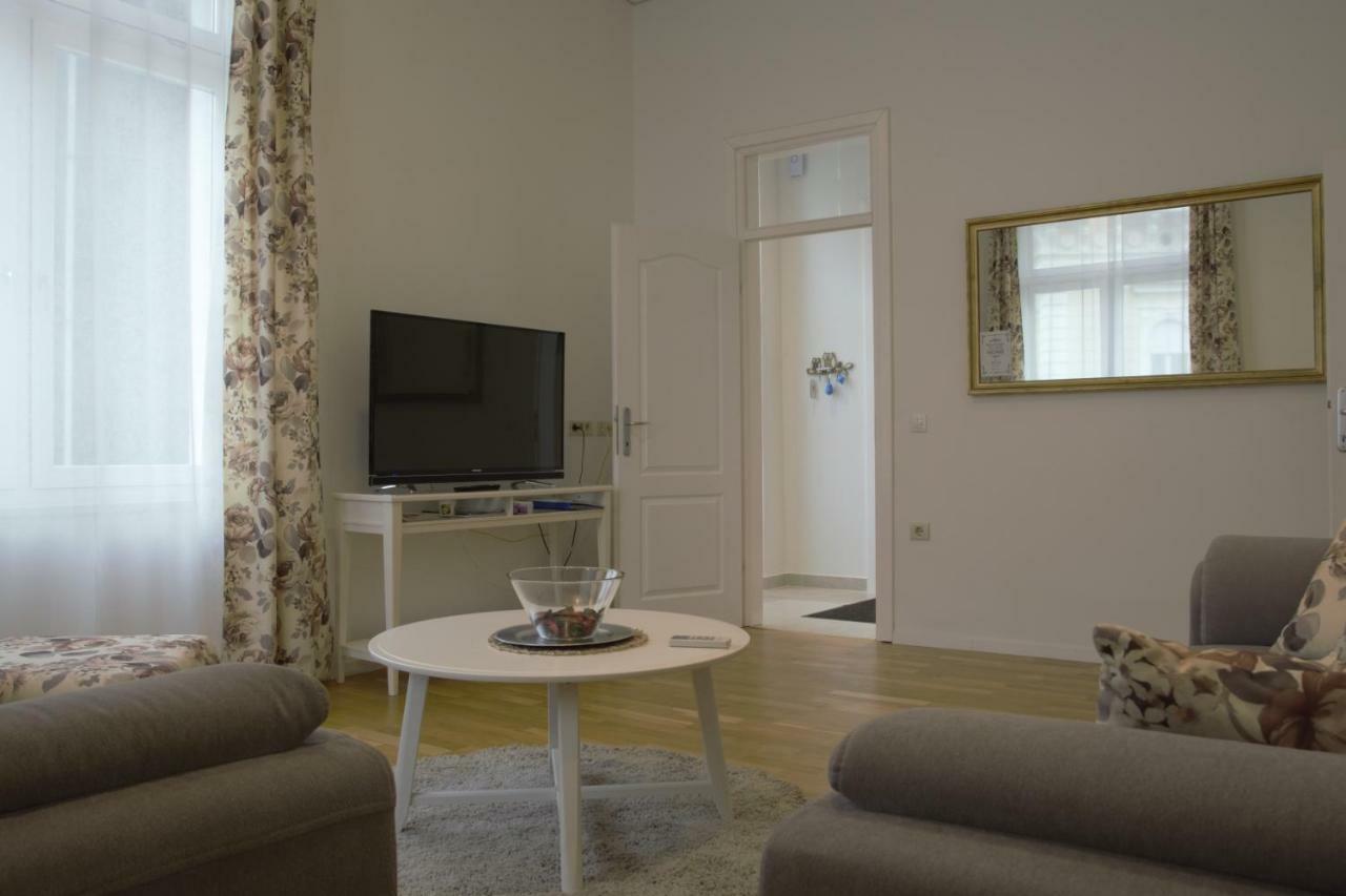 Superior Seaview Apartment Опатія Екстер'єр фото