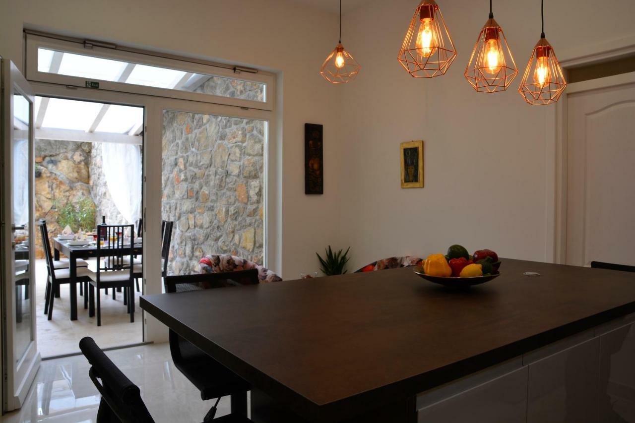 Superior Seaview Apartment Опатія Екстер'єр фото
